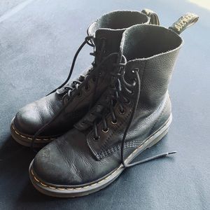 Dr. Martens Pascal Boots (final sale)